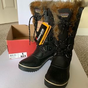 Skechers Highlanders Snow Boots, 7.5